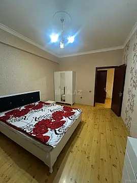 Kirayə verilir 2 otaqlı mənzil 71 m²
