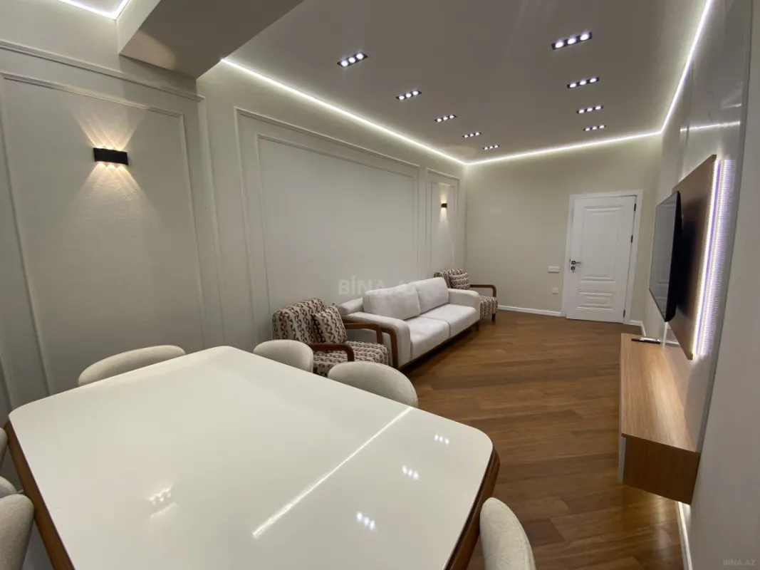 Satılır 2 otaqlı mənzil 70 m²