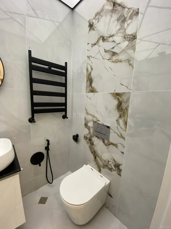 Satılır 2 otaqlı mənzil 70 m²