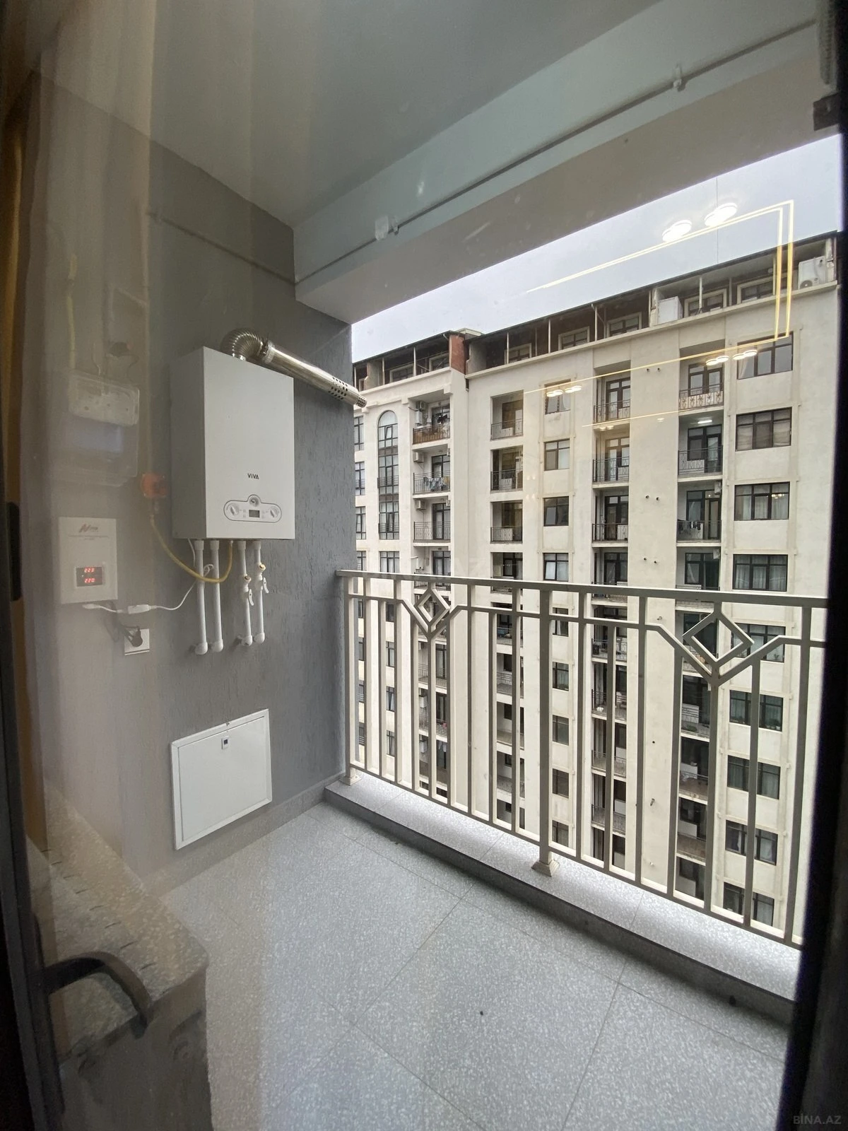 Satılır 2 otaqlı mənzil 70 m²