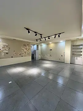 Kirayə verilir obyekt 80 m² — Bakı 80.00 m²