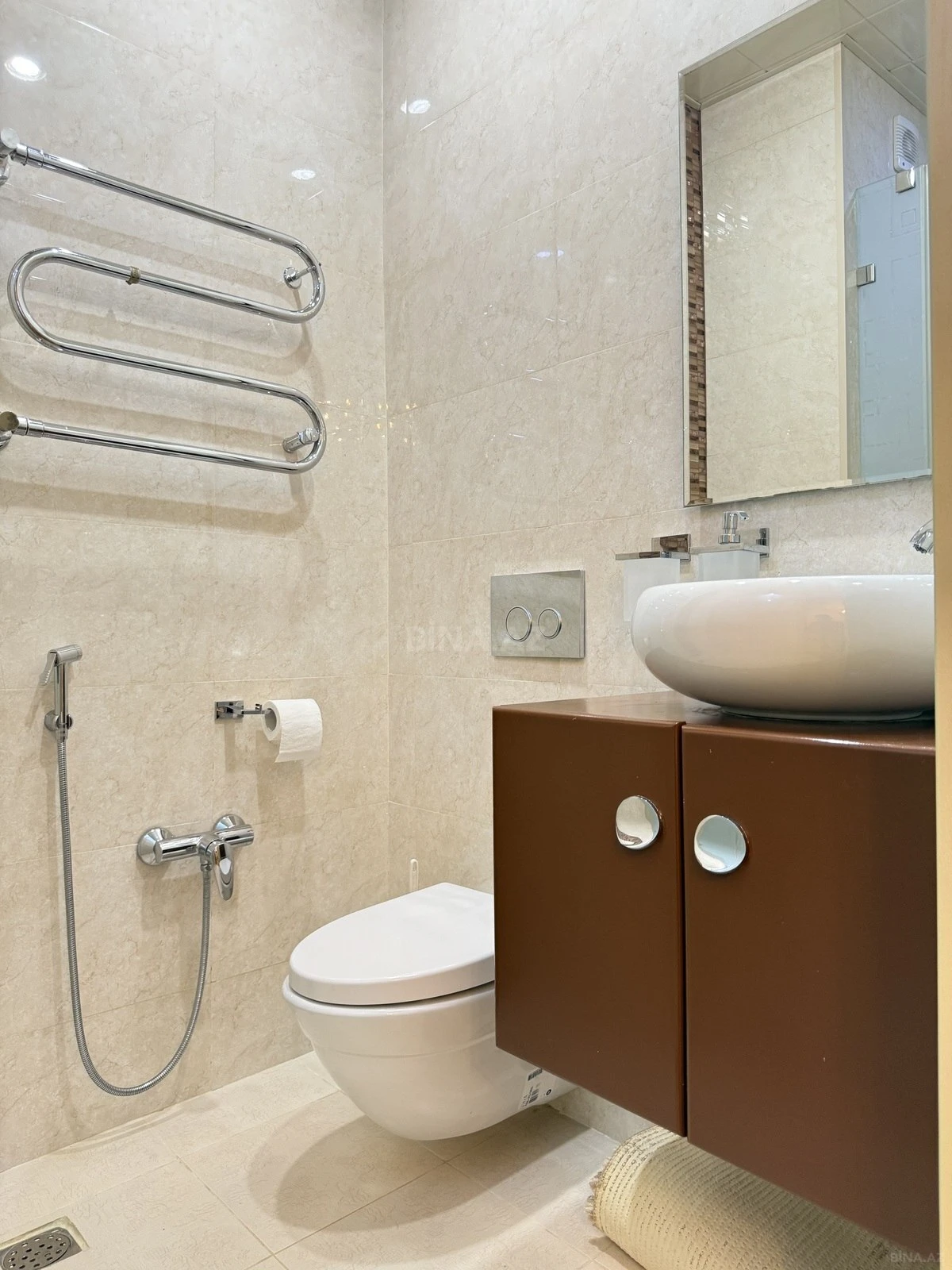 Kirayə verilir 3 otaqlı mənzil 135 m²