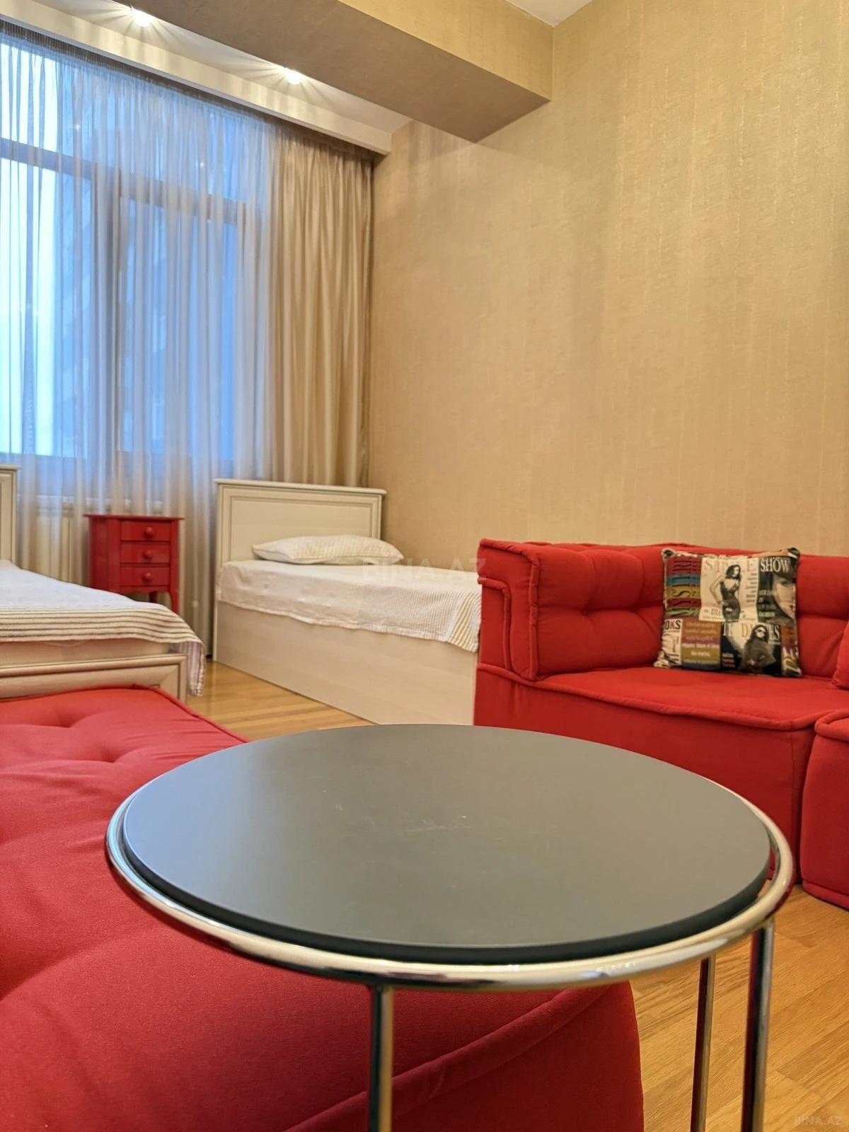 Kirayə verilir 3 otaqlı mənzil 135 m²