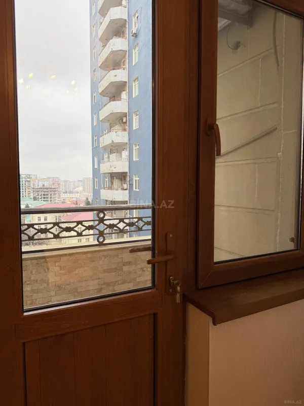 Kirayə verilir 3 otaqlı mənzil 135 m²
