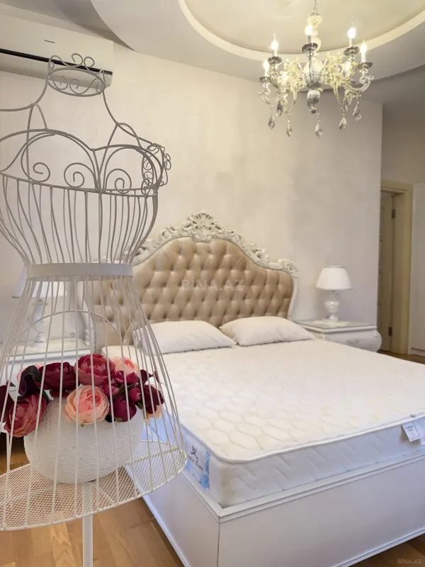 Kirayə verilir 3 otaqlı mənzil 135 m²