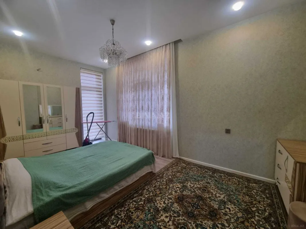 Kirayə verilir 2 otaqlı mənzil 70 m²