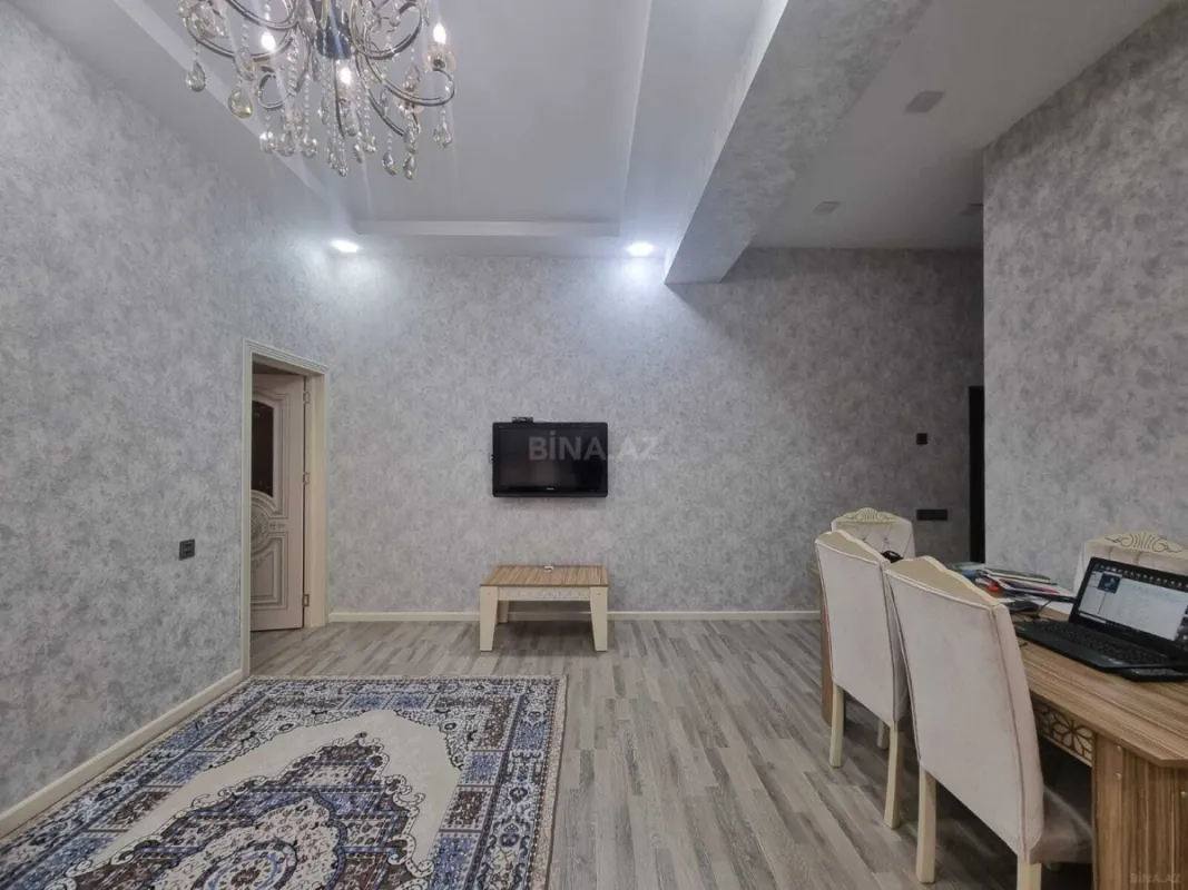 Kirayə verilir 2 otaqlı mənzil 70 m²