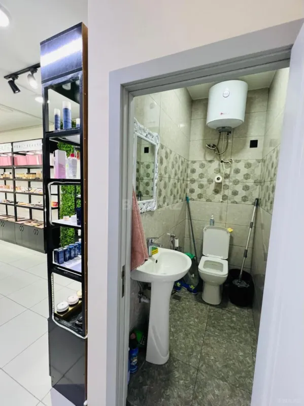 Kirayə verilir obyekt 70 m²