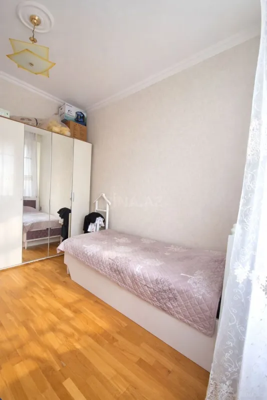 Satılır 3 otaqlı mənzil 73 m²
