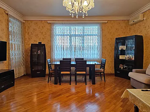 Satılır 3 otaqlı mənzil 135 m² — Bakı 3 otaq 135.00 m²