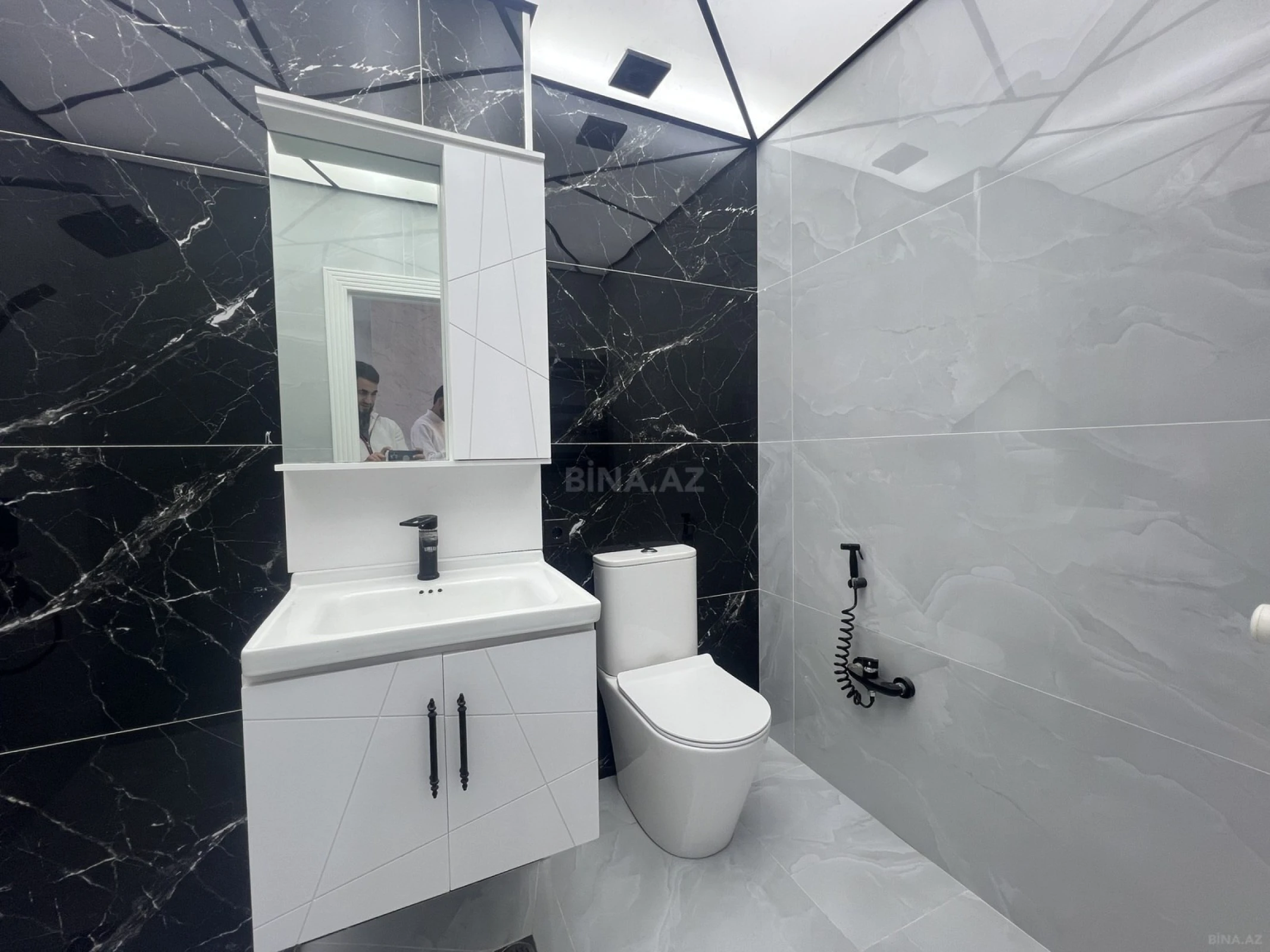 Satılır 3 otaqlı mənzil 90 m²