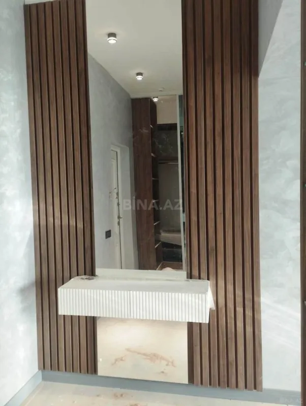Satılır 4 otaqlı mənzil 100 m²