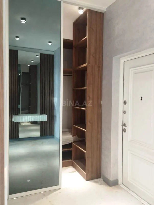 Satılır 4 otaqlı mənzil 100 m²