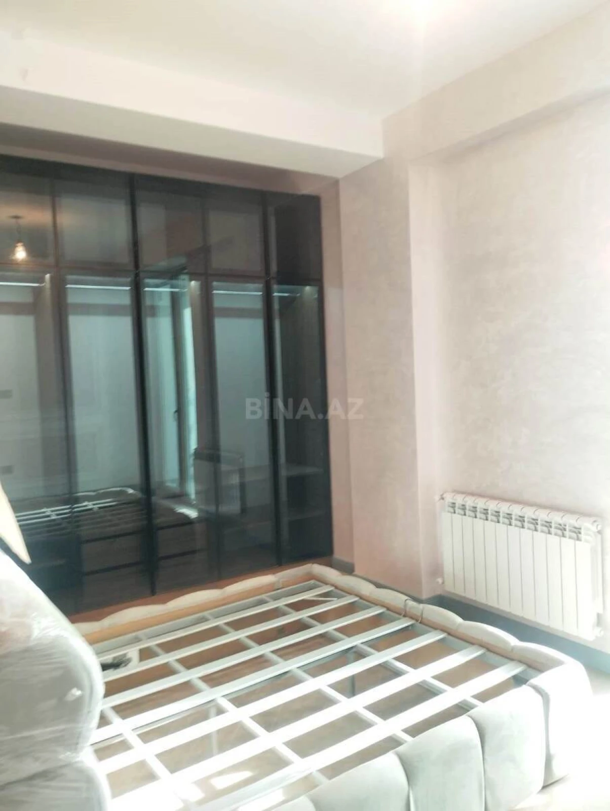 Satılır 4 otaqlı mənzil 100 m²