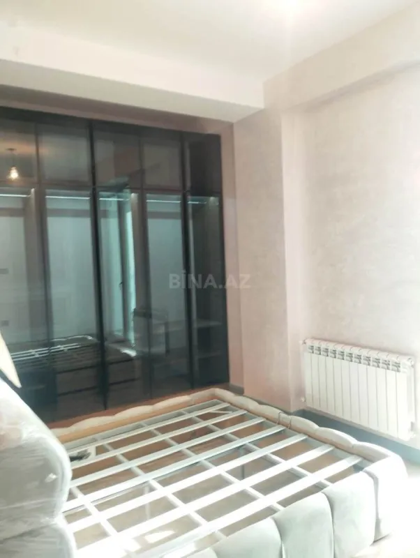 Satılır 4 otaqlı mənzil 100 m²