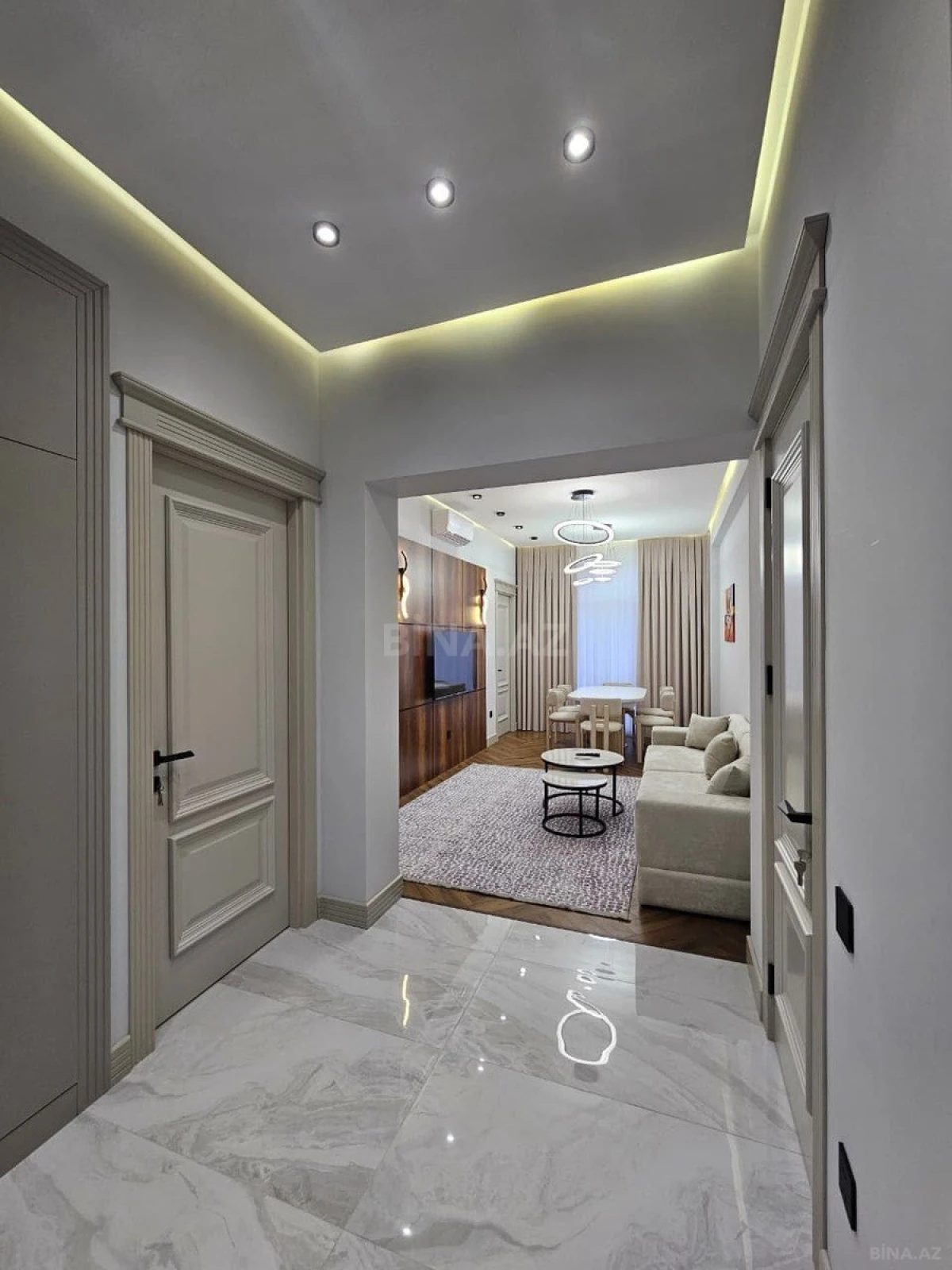 Satılır 3 otaqlı mənzil 77 m²
