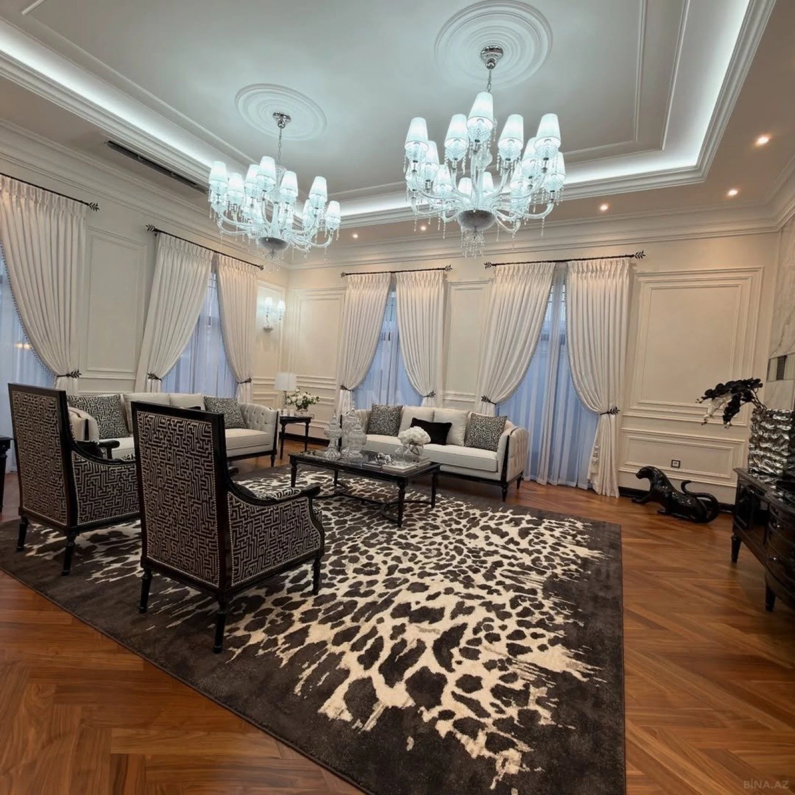 Kirayə verilir 6 otaqlı həyət evi 400 m²