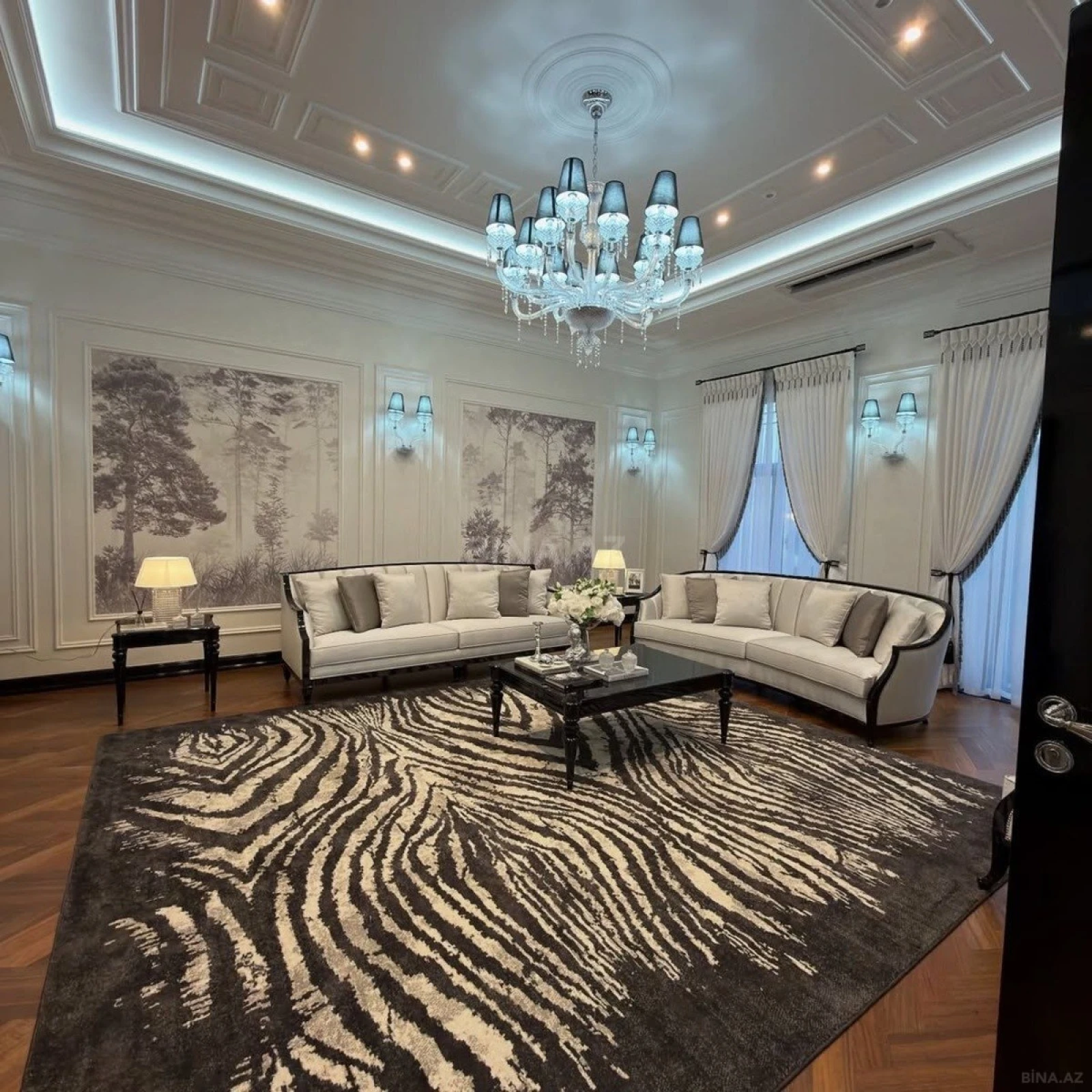 Kirayə verilir 6 otaqlı həyət evi 400 m²