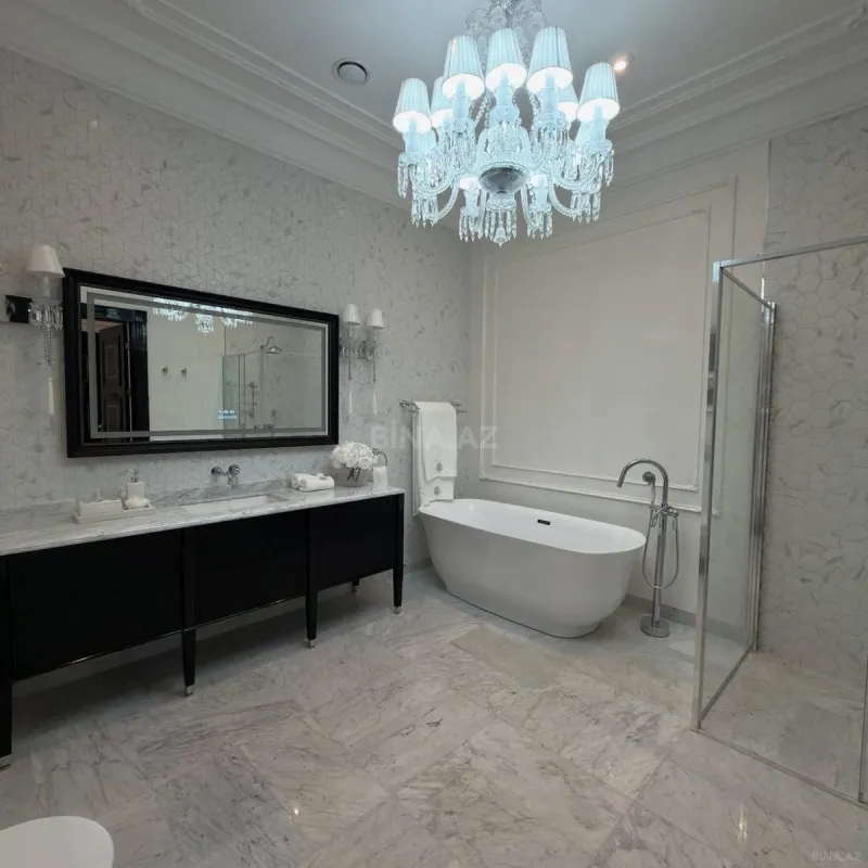 Kirayə verilir 6 otaqlı həyət evi 400 m²