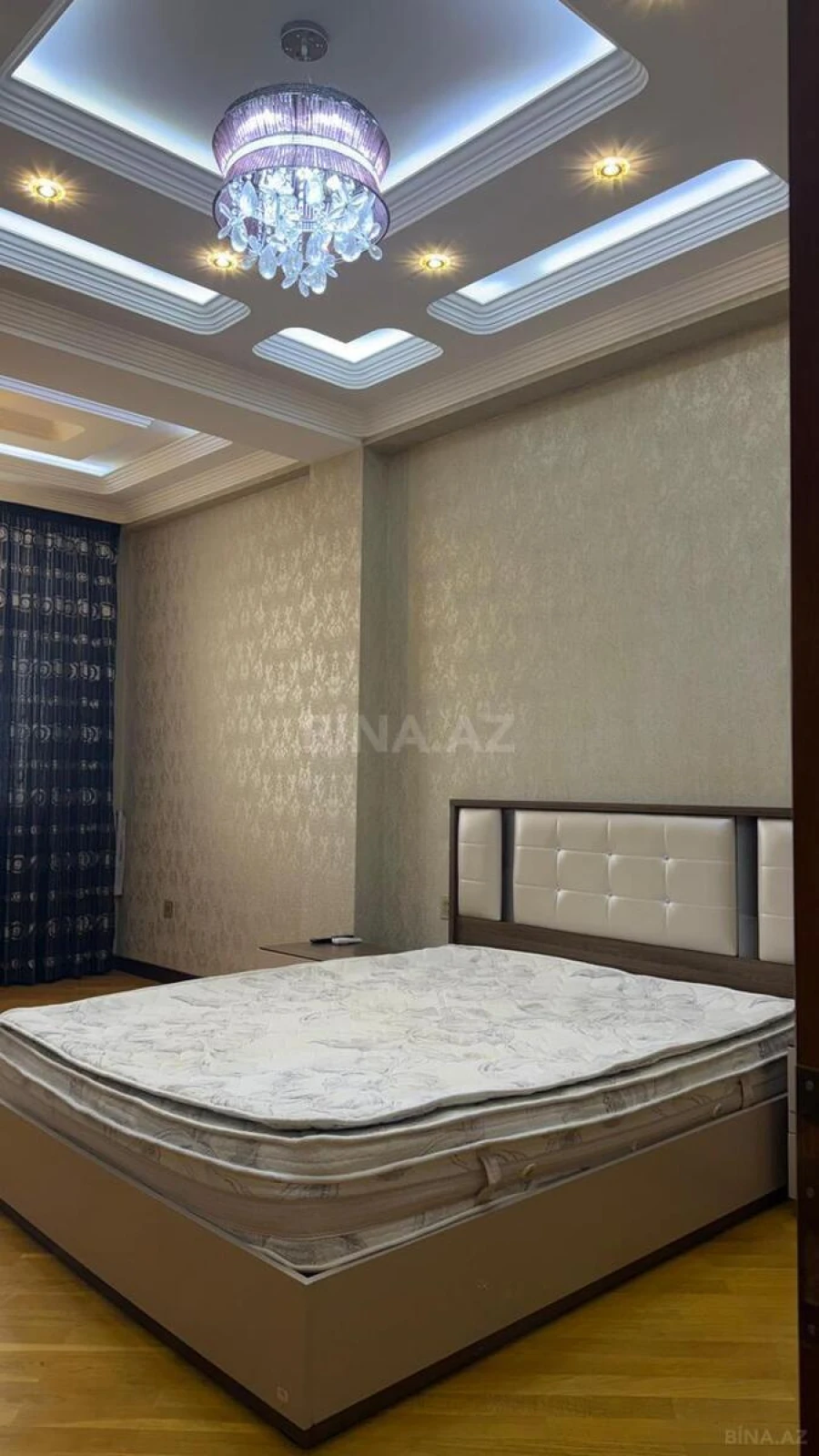 Kirayə verilir 2 otaqlı mənzil 120 m²