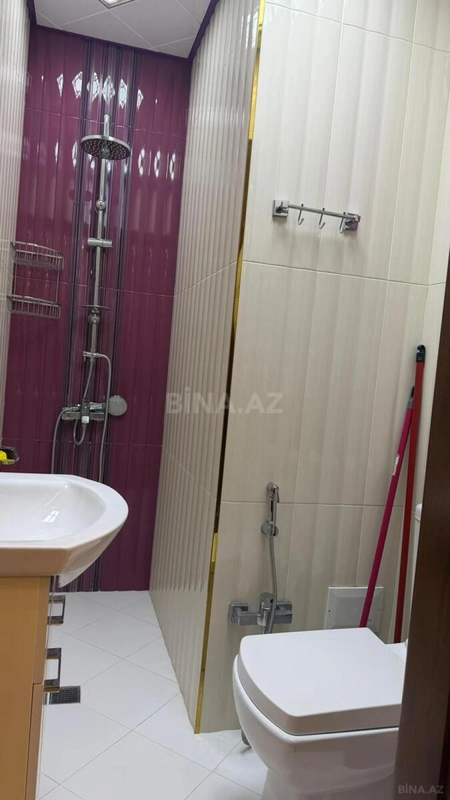 Kirayə verilir 2 otaqlı mənzil 120 m²