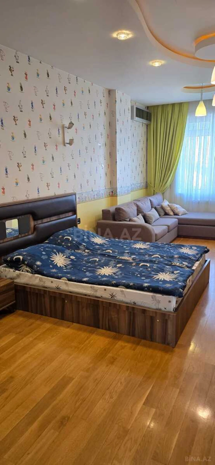 Kirayə verilir 3 otaqlı mənzil 180 m²