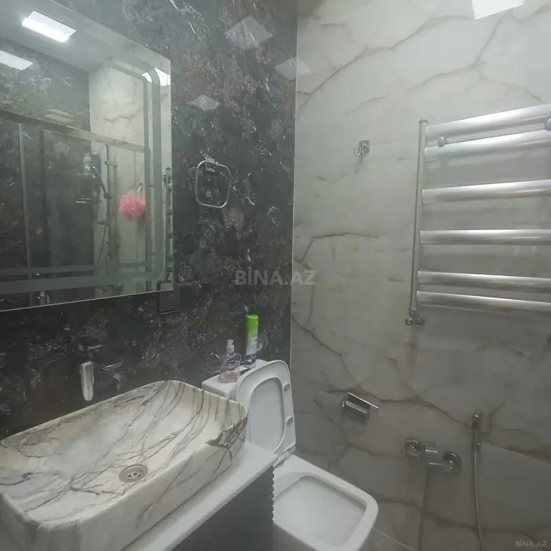 Kirayə verilir 2 otaqlı mənzil 74 m²