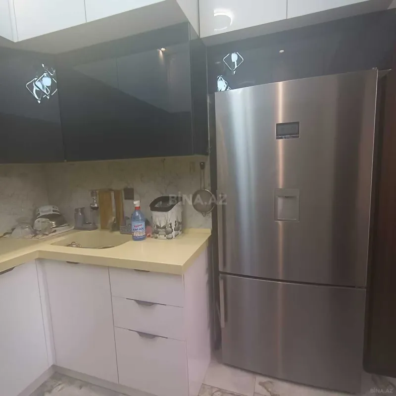 Kirayə verilir 2 otaqlı mənzil 74 m²