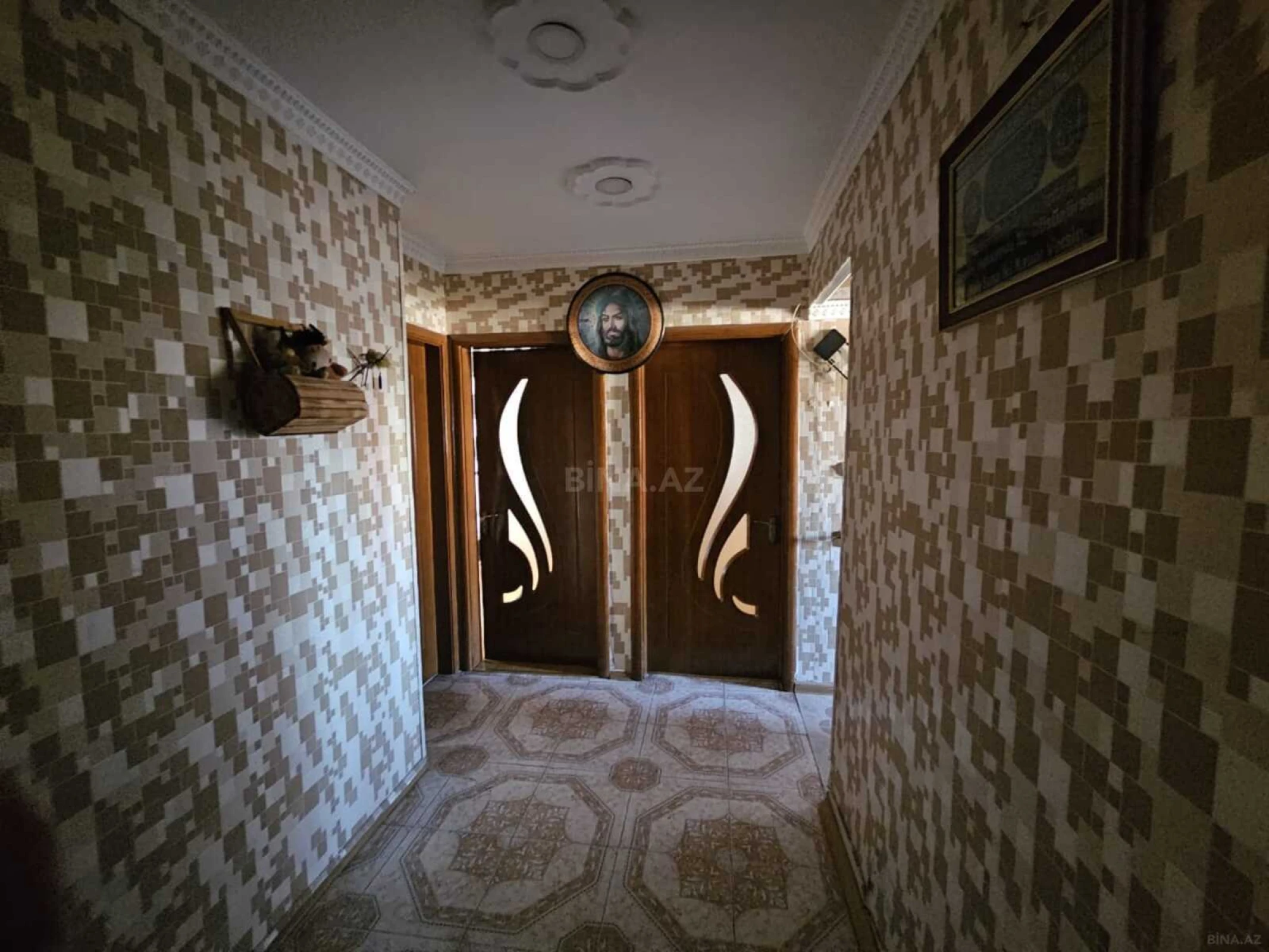 Satılır 4 otaqlı mənzil 125 m²