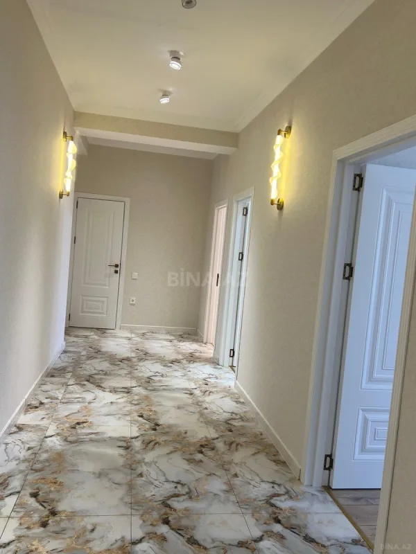 Satılır 3 otaqlı mənzil 104 m²
