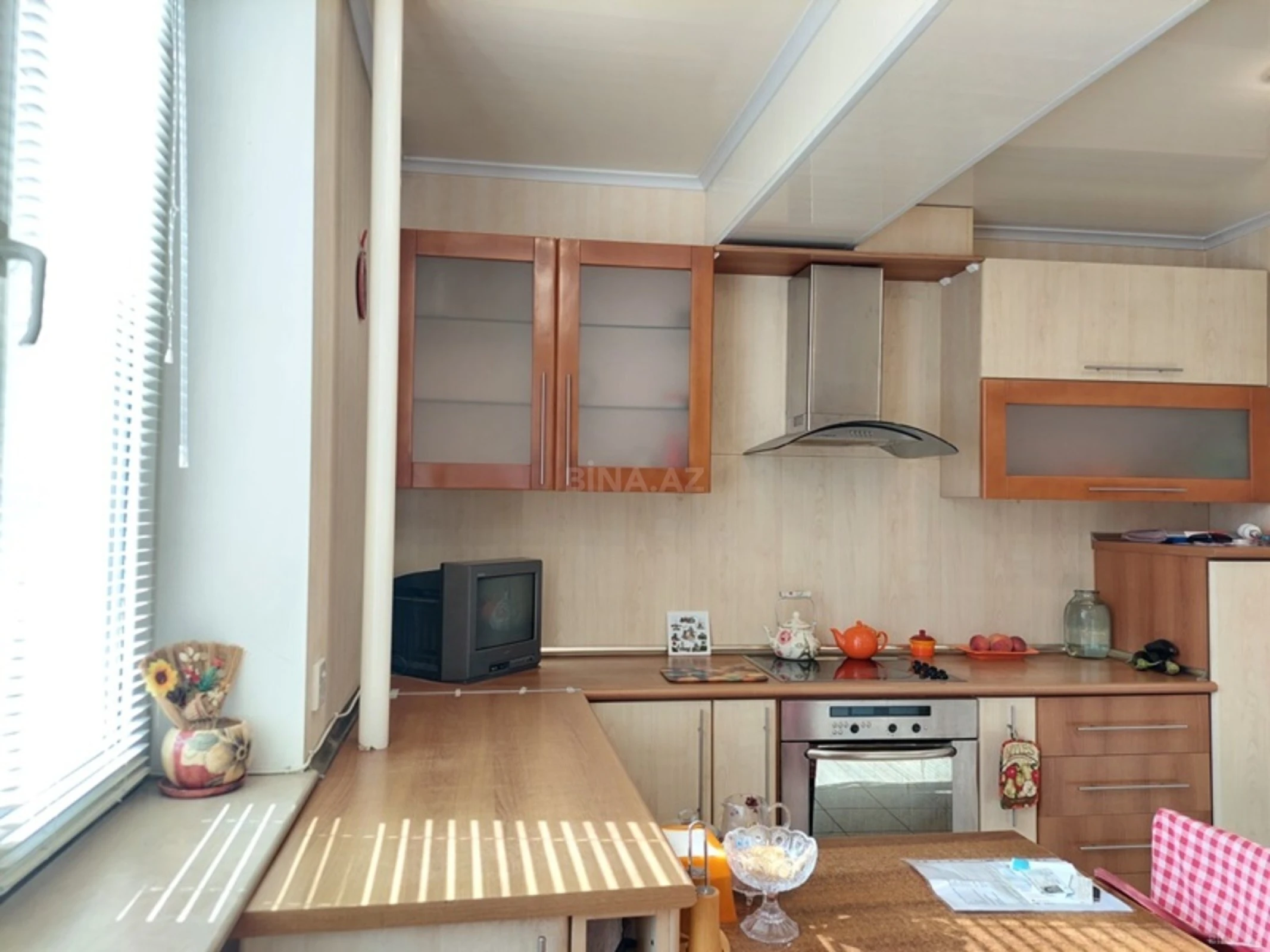 Kirayə verilir 4 otaqlı mənzil 150 m²