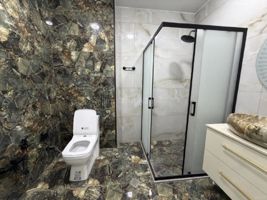 Satılır 2 otaqlı mənzil 85 m²