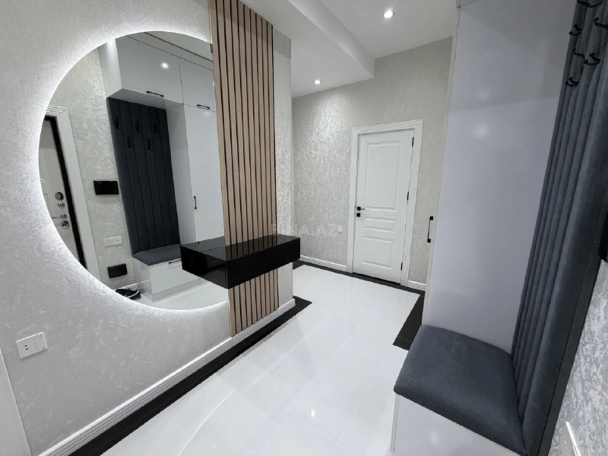 Satılır 2 otaqlı mənzil 85 m²