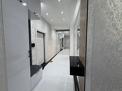 Satılır 2 otaqlı mənzil 85 m²