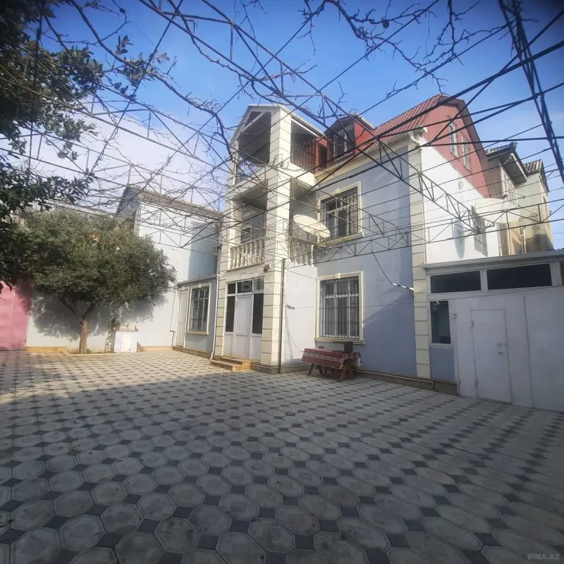 Satılır 5 otaqlı həyət evi 170 m²