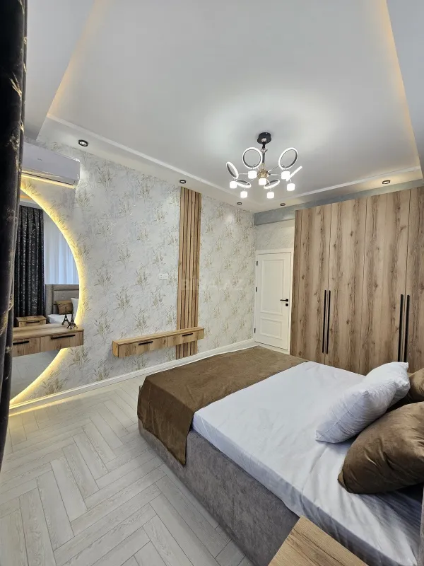 Satılır 4 otaqlı mənzil 118 m²