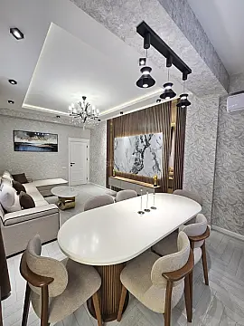 Satılır 4 otaqlı mənzil 118 m²