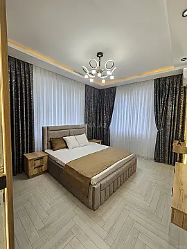 Satılır 4 otaqlı mənzil 118 m²