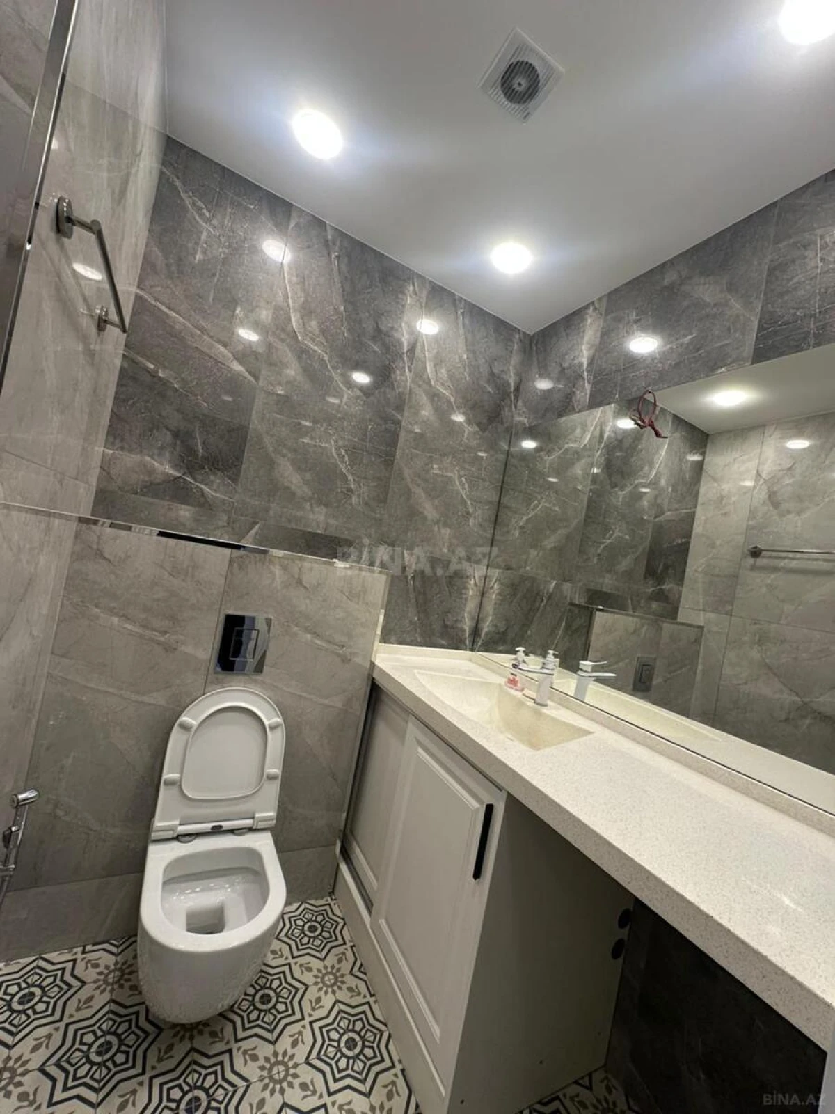 Satılır 3 otaqlı mənzil 85 m²