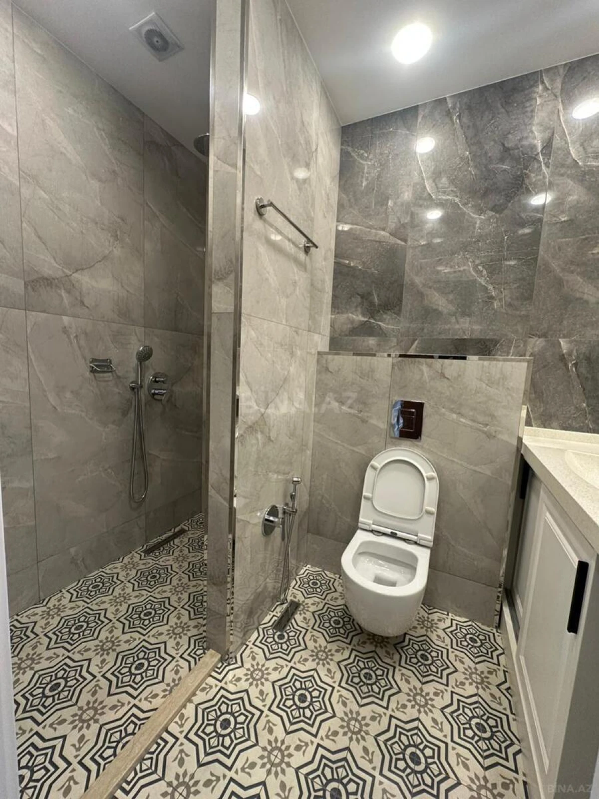 Satılır 3 otaqlı mənzil 85 m²