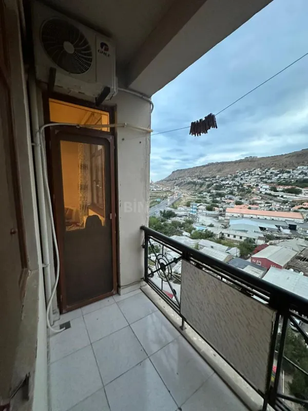 Kirayə verilir 2 otaqlı mənzil 80 m²