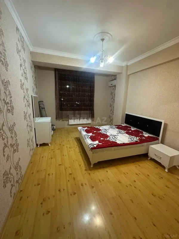 Kirayə verilir 2 otaqlı mənzil 80 m²