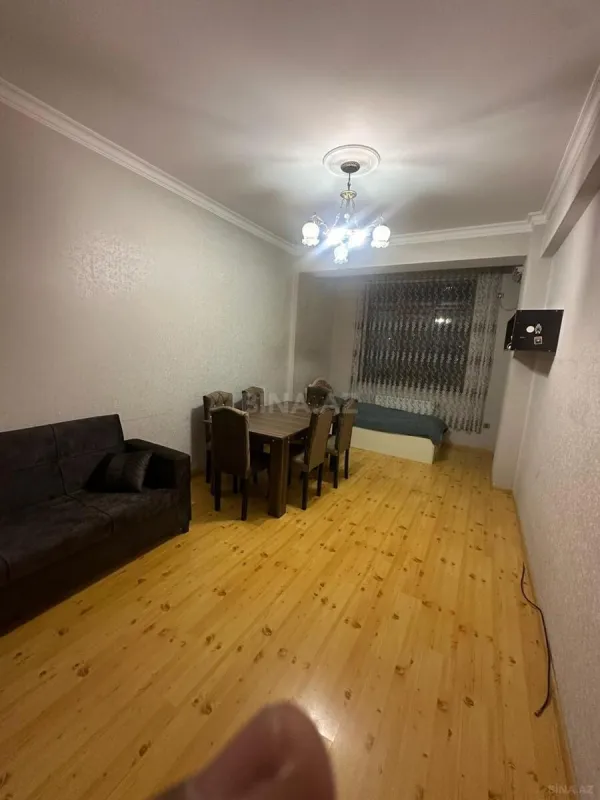 Kirayə verilir 2 otaqlı mənzil 80 m²