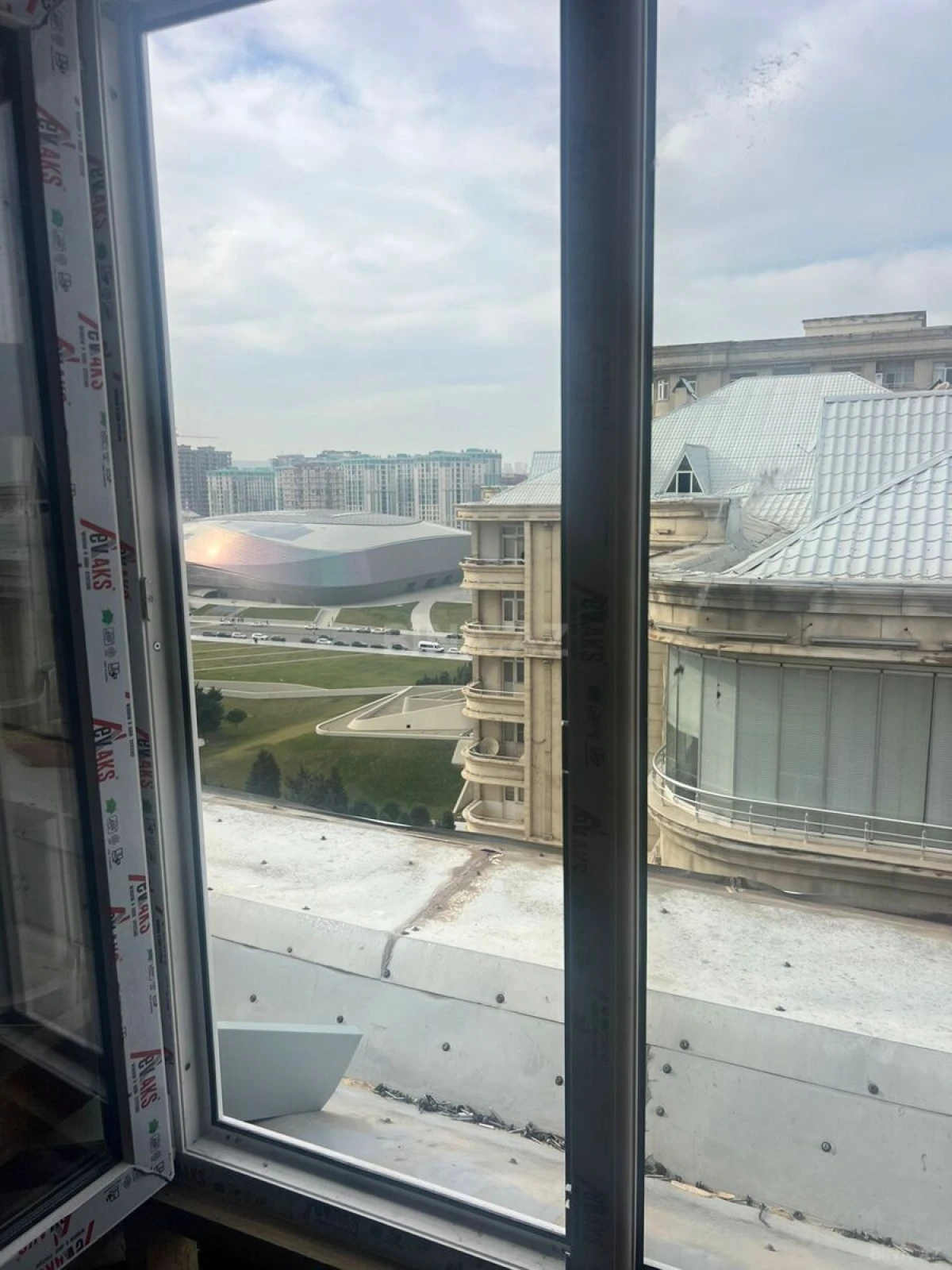 Satılır 2 otaqlı mənzil 68 m²