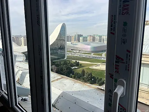 Satılır 2 otaqlı mənzil 68 m²