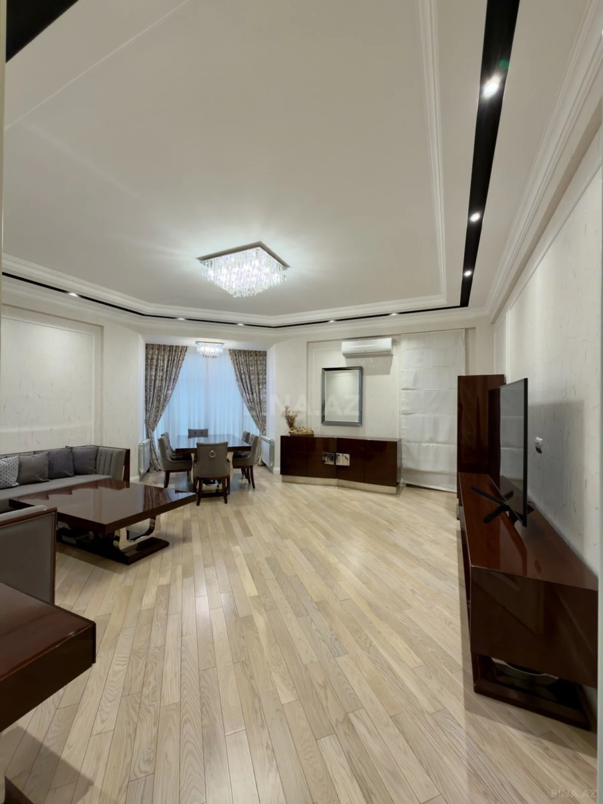 Satılır 2 otaqlı mənzil 115 m²