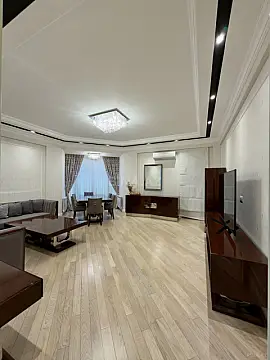 Satılır 2 otaqlı mənzil 115 m²