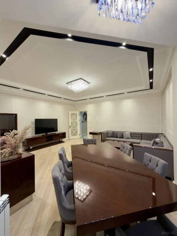 Satılır 2 otaqlı mənzil 115 m²