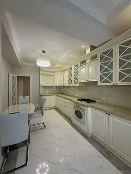 Satılır 2 otaqlı mənzil 115 m²