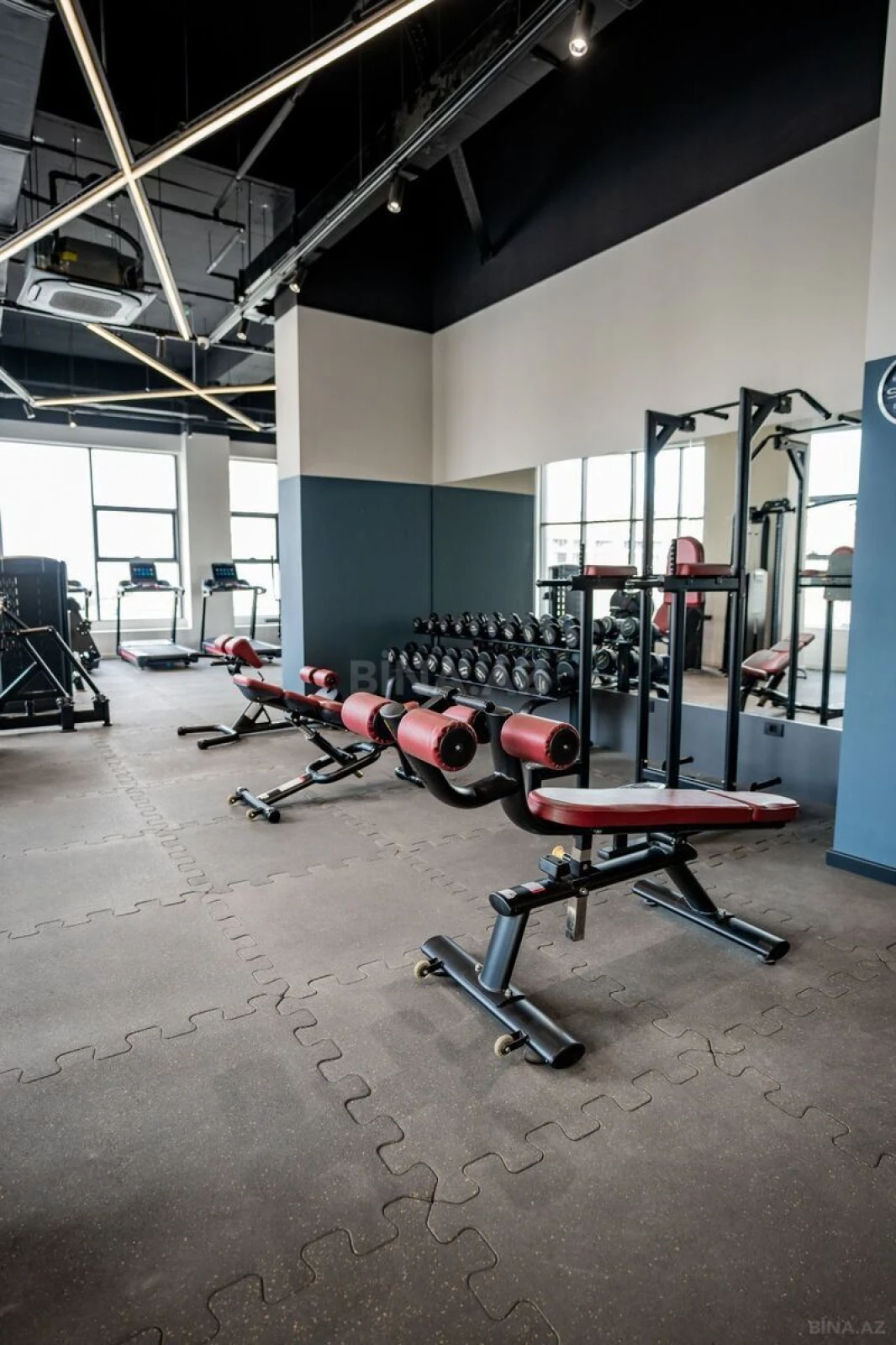 Kirayə verilir 3 otaqlı mənzil 130 m²